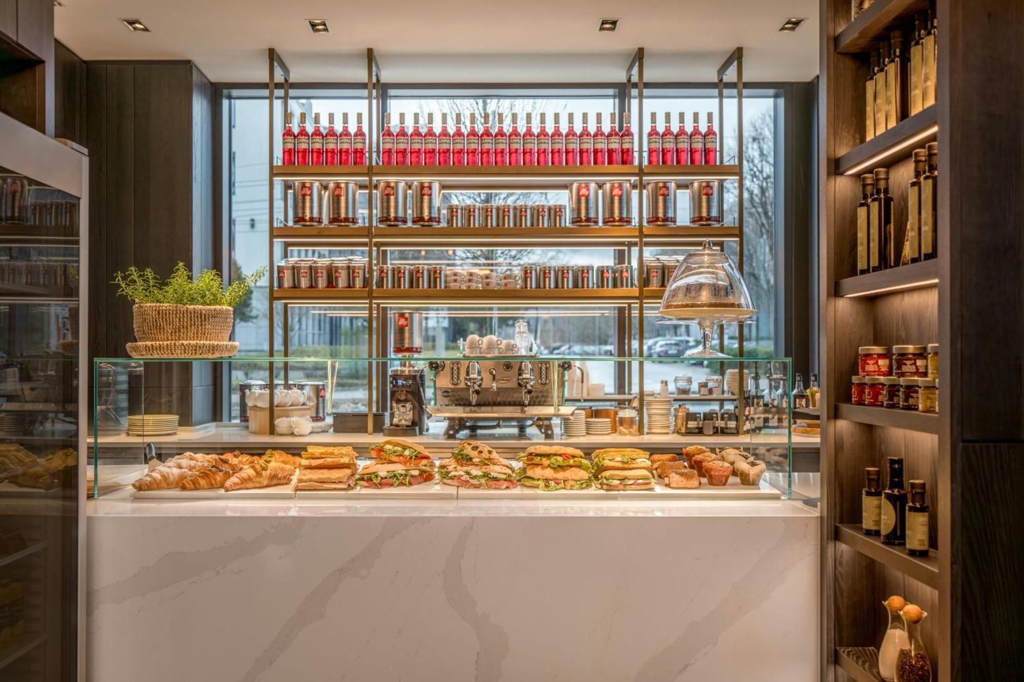 Munich Marriott Hotel City West Exterior foto